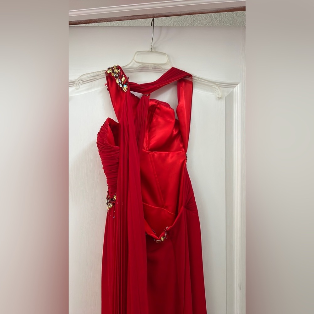 Prom Dress - Picture 4 of 9
